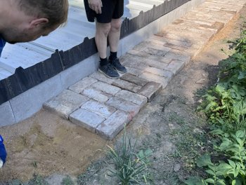 Nadace Partnerství podpořila záchyt dešťové vody v komunitní zahradě v Chrudimi. obr. 364